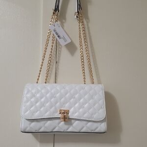 Guess White Quilted Shoulder Bag with Gold Chain